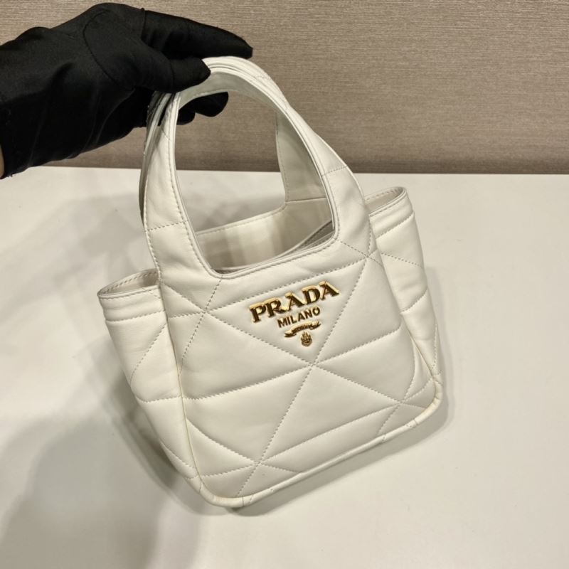 Pra*a tote bags